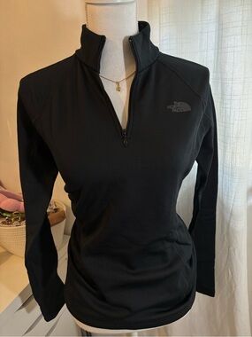 The North Face Women's Black Half-Zip Performance Top